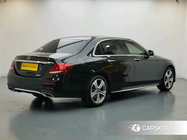Mercedes-Benz E-class id 4238553 из Китая 10