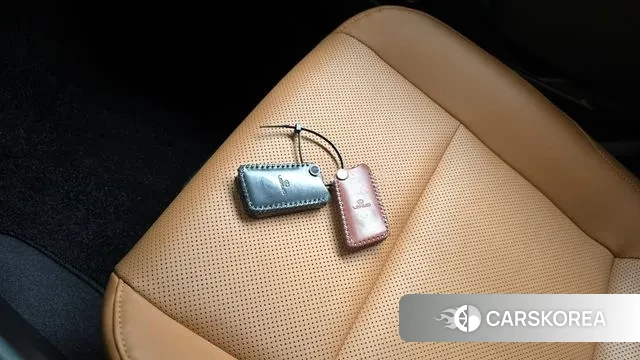 Lexus UX250h id 3129128 из Кореи 10