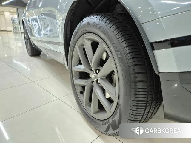 Land Rover Range Rover Velar id 3858188 из Кореи 10