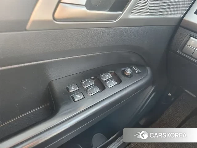 Ssangyong Rexton Sports id 3672688 из Кореи 10