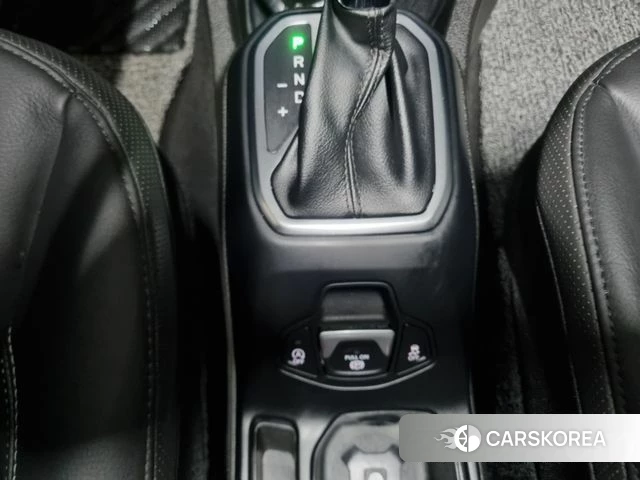 Jeep Renegade id 4349451 из Кореи 10