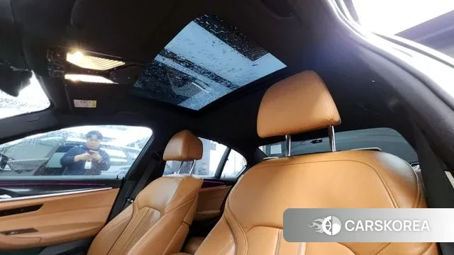 BMW 5 Series (G30) id 3415936 из Кореи 10