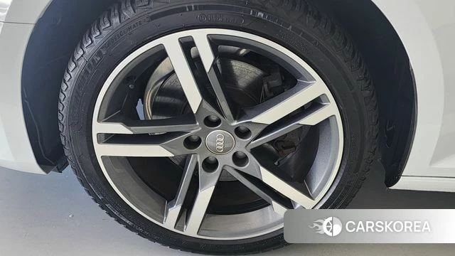 Audi A4 (B9) id 4581482 из Кореи 10