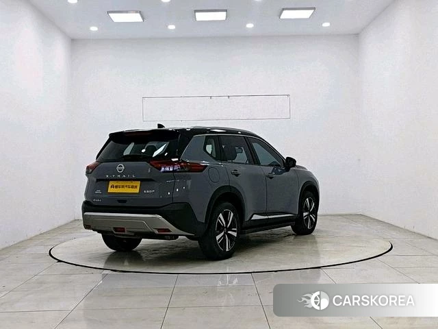 Nissan Qijun id 4208810 из Китая 10