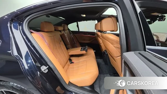 BMW 5 Series (G30) id 3685659 из Кореи 10