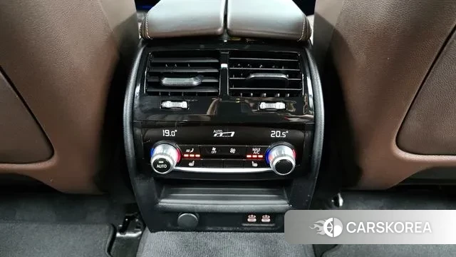 BMW 5 Series (G30) id 3012103 из Кореи 10