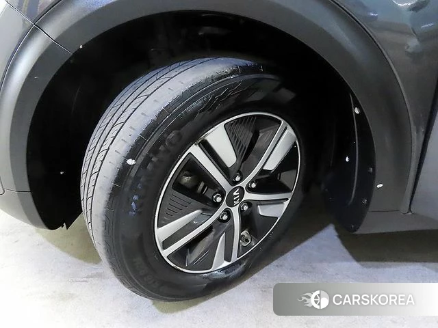 Kia The New Niro id 4304832 из Кореи 10