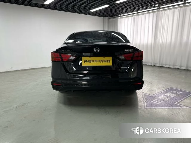 Nissan Teana id 4297759 из Китая 10