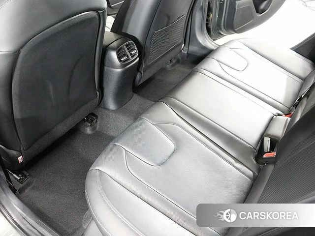 Hyundai Avante (CN7) id 3923360 из Кореи 10