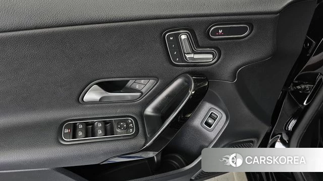 Mercedes-Benz A-Class W177 id 4595020 из Кореи 10