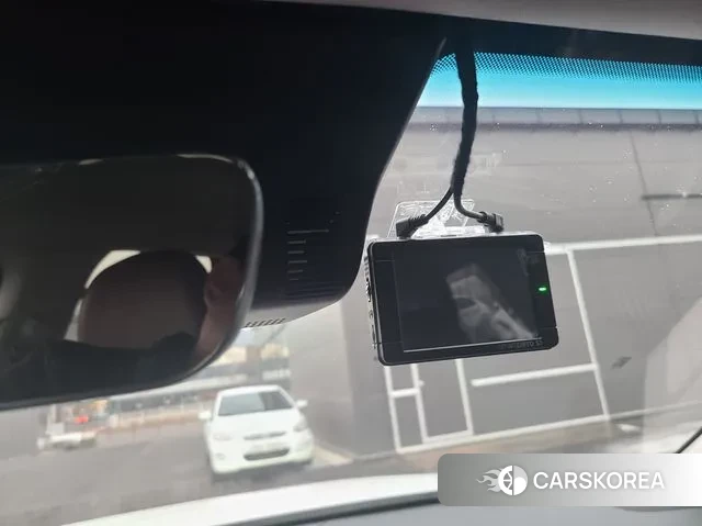 Hyundai Grandeur (GN7) id 3482555 из Кореи 10