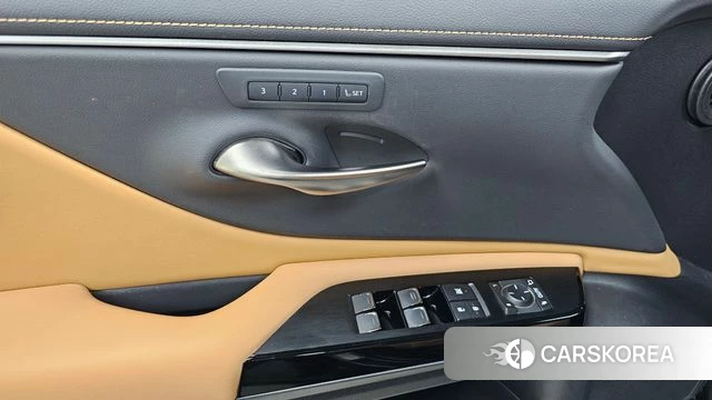 Lexus ES300h 7th generation id 4768523 из Кореи 10