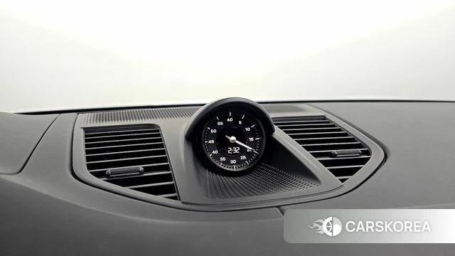 Porsche Panamera (976) id 4607435 из Кореи 10