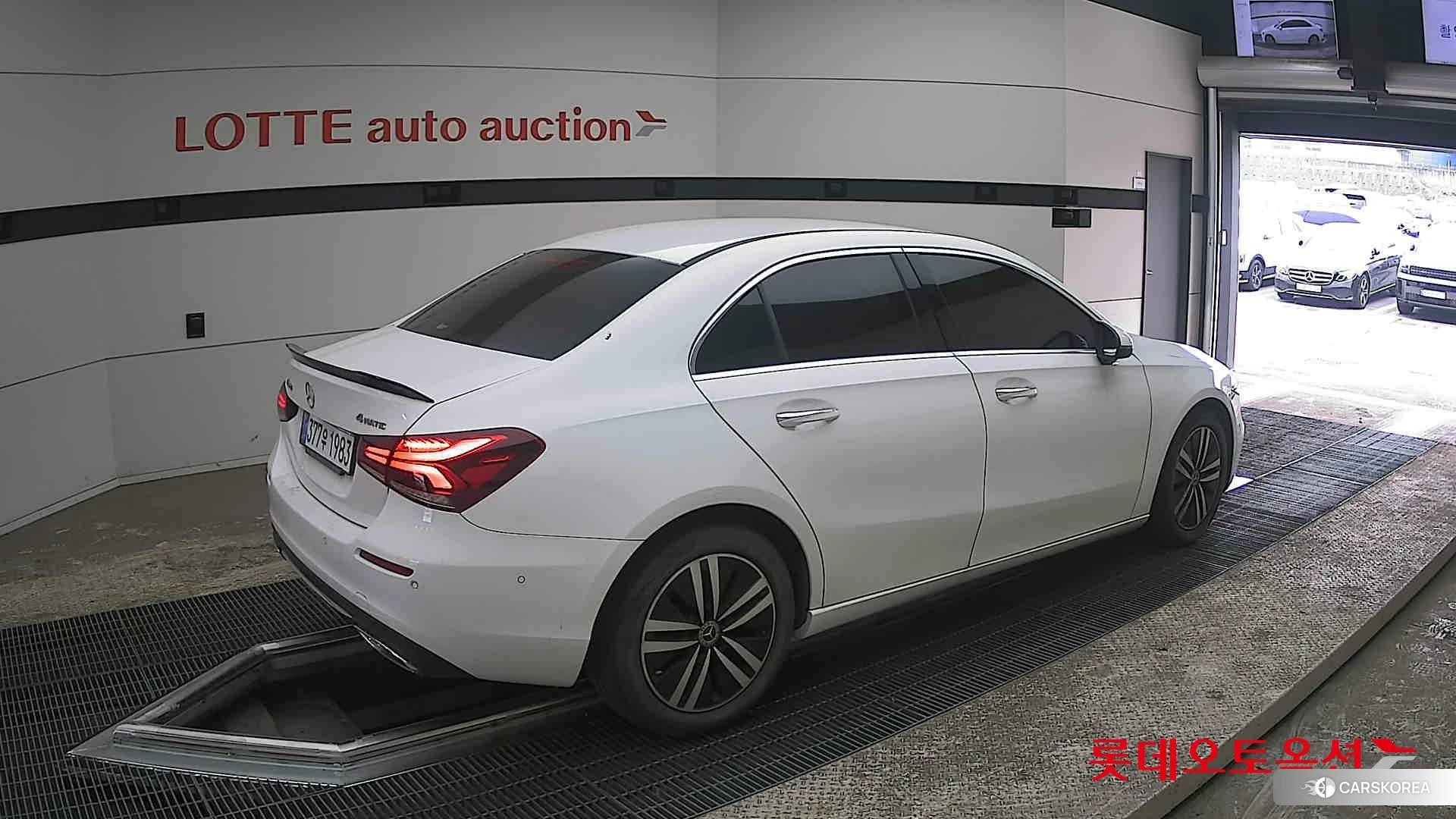 Mercedes-Benz Mercedes-Benz A220 Sedan id 3869473 из Кореи 10