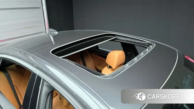 BMW 5 Series (G30) id 3395886 из Кореи 10