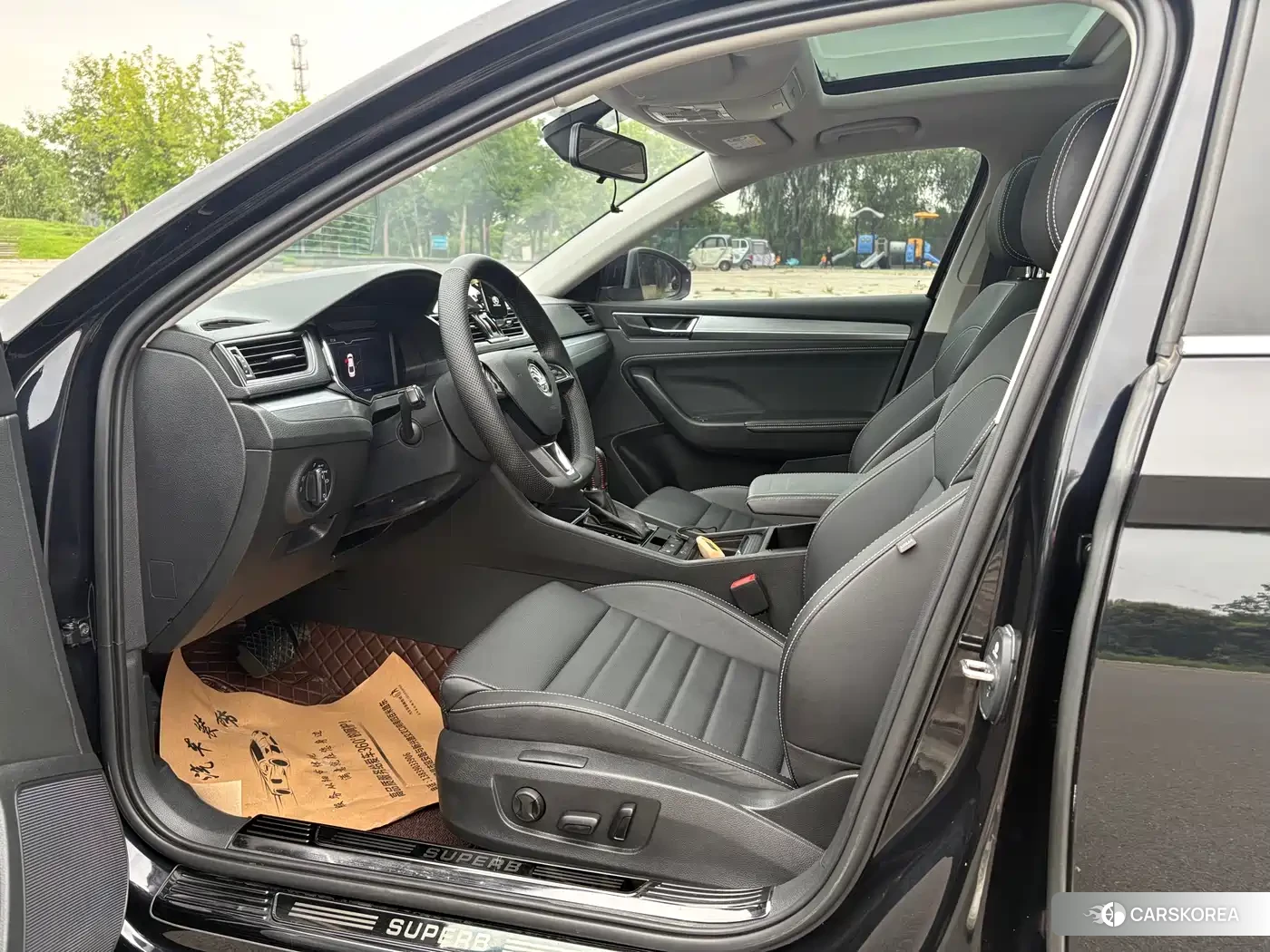 Skoda Superb id 4617039 из Китая 10