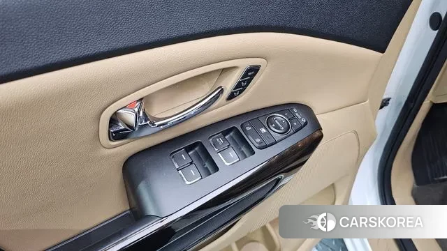 Kia The New Carnival id 3270143 из Кореи 10