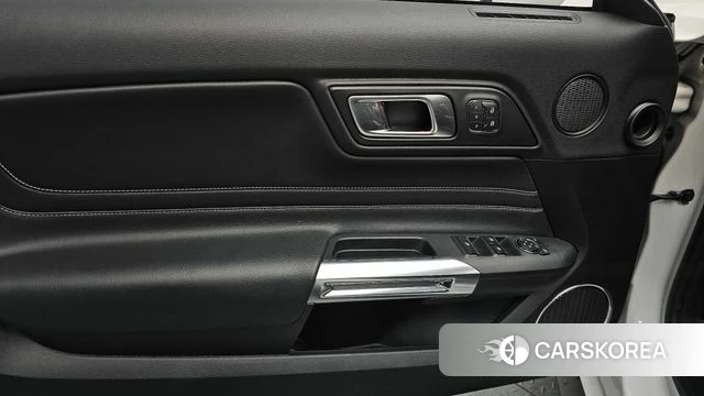 Ford Mustang id 3828674 из Кореи 10