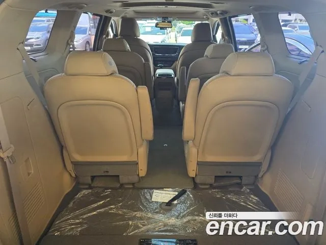 Kia The New Carnival id 2908209 из Кореи 10