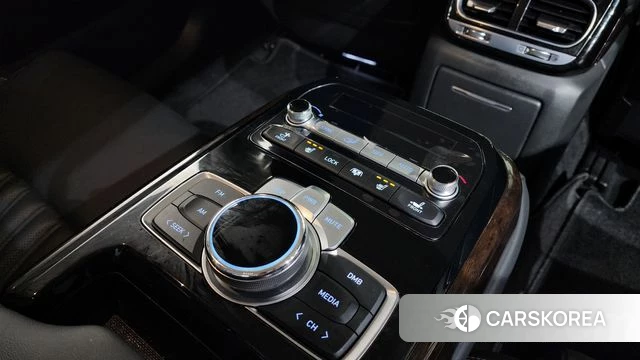 Genesis G90 id 3833988 из Кореи 10