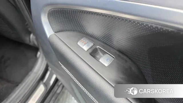 Genesis G70 id 3636405 из Кореи 10