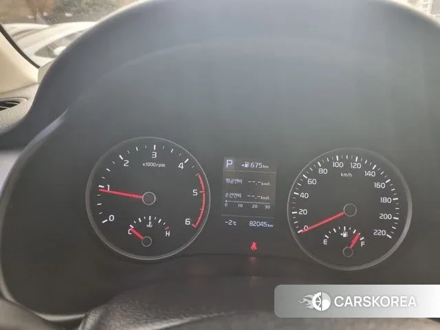 Kia Stonic id 3617302 из Кореи 10