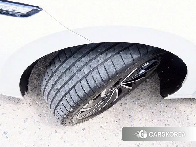 Volkswagen Golf 8th Generation id 2983841 из Кореи 10