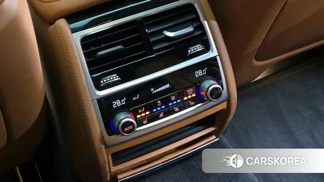 BMW 7 Series (G11) id 3412054 из Кореи 10