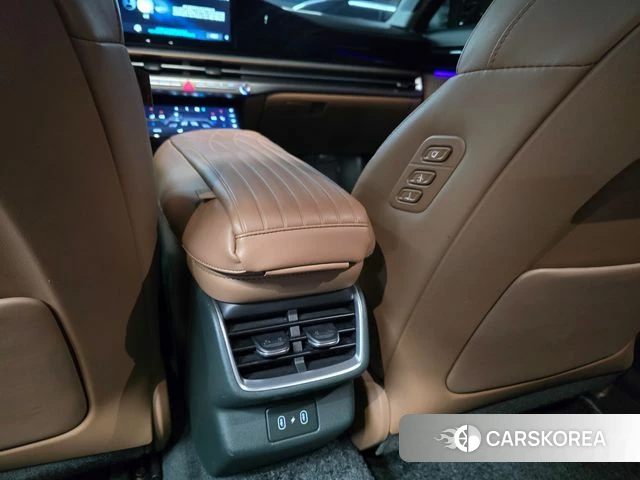 Hyundai Grandeur (GN7) id 3823763 из Кореи 10