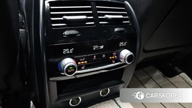 BMW 5 Series (G30) id 3682656 из Кореи 10