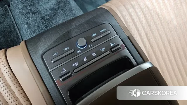 Hyundai Grandeur (GN7) id 3512114 из Кореи 10