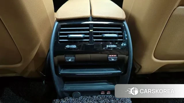 BMW 5 Series (G30) id 3676532 из Кореи 10