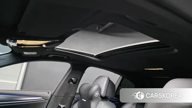 BMW 5 Series (G30) id 3586282 из Кореи 10