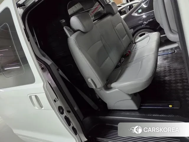Hyundai The New Grand Starex id 3601713 из Кореи 10