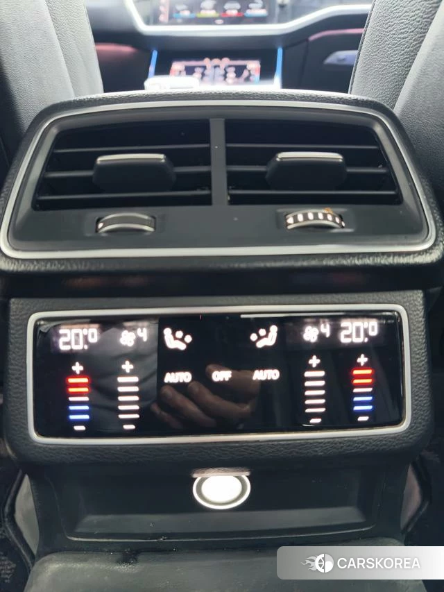 Audi A6L id 4261584 из Китая 10