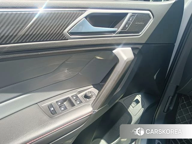 Volkswagen Tiguan L id 4274298 из Китая 10