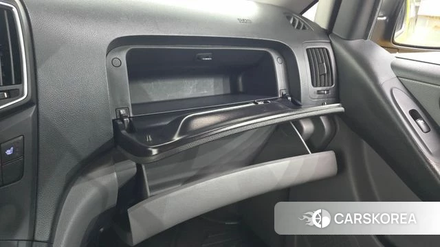 Hyundai The New Grand Starex id 3899561 из Кореи 10