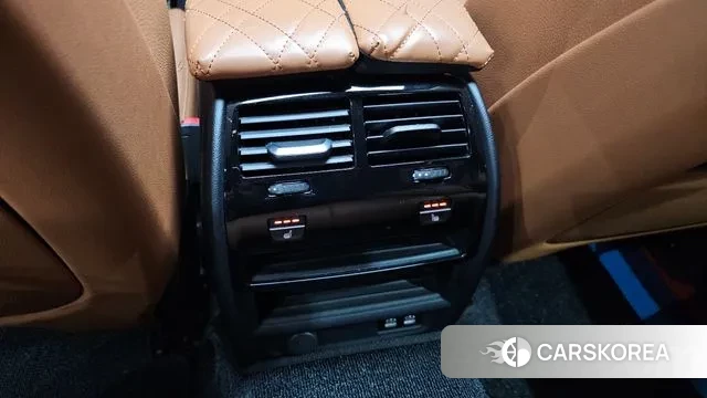 BMW 5 Series (G30) id 3349963 из Кореи 10