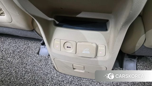 Kia All New Carnival id 4483352 из Кореи 10