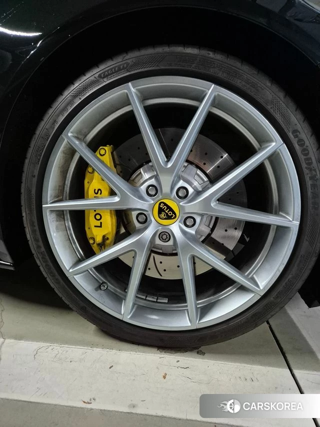 Lotus Emira id 4381335 из Кореи 10