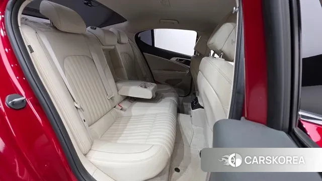 Genesis The New G70 id 3735355 из Кореи 10