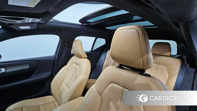 Volvo XC40 id 4180325 из Кореи 10