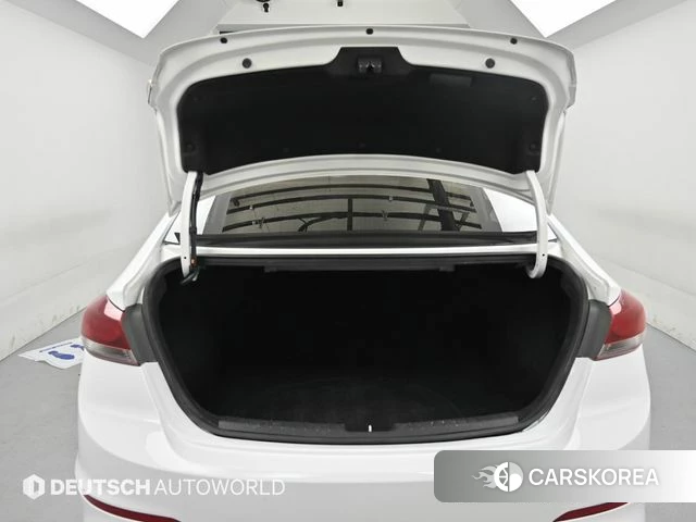 Hyundai Avante AD id 4496953 из Кореи 10