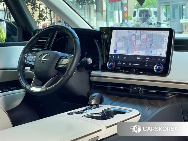 Lexus LM id 4299884 из Китая 10