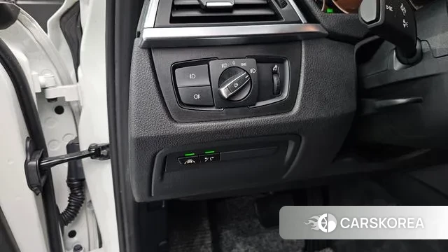 BMW 3 Series (F30) id 3234023 из Кореи 10