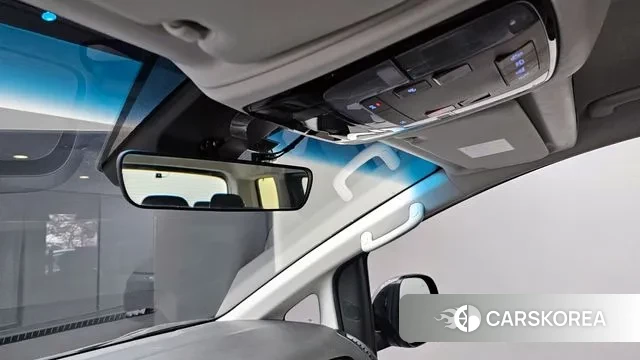 Hyundai Staria id 3654969 из Кореи 10