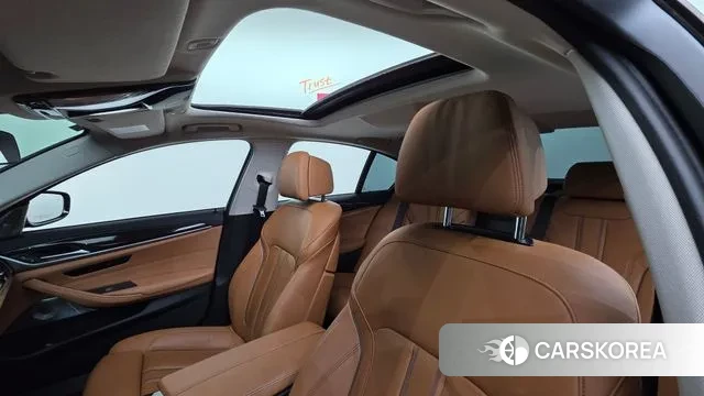 BMW 5 Series (G30) id 3717755 из Кореи 10