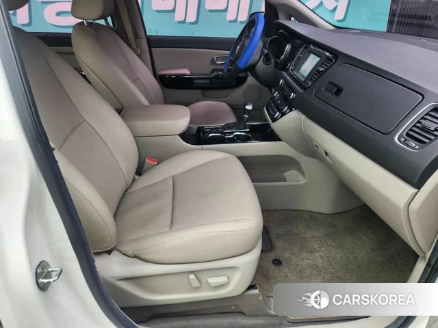 Kia The New Carnival id 4286127 из Кореи 10