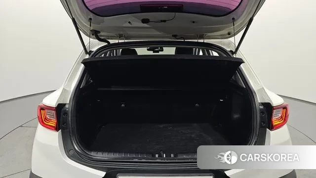 Kia Stonic id 3627169 из Кореи 10