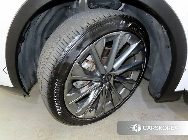 Toyota Crown Crossover id 4590895 из Кореи 10